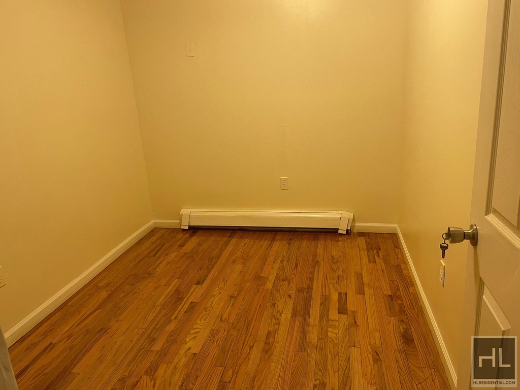 1335 Park Place - Photo 9