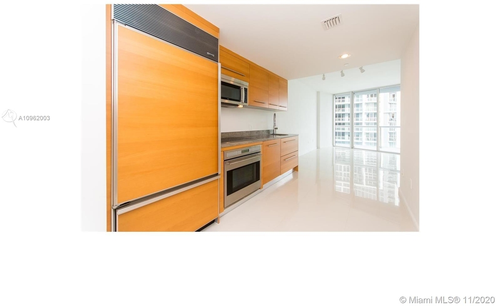 495 Brickell Ave - Photo 2