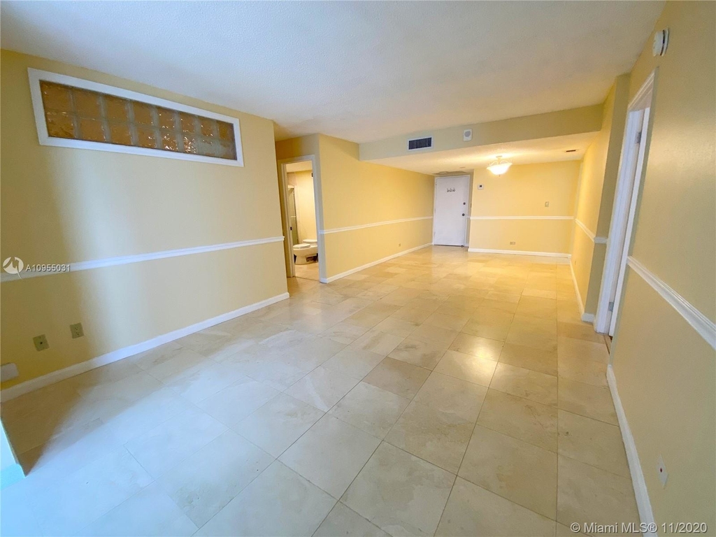 6039 Collins Ave - Photo 13