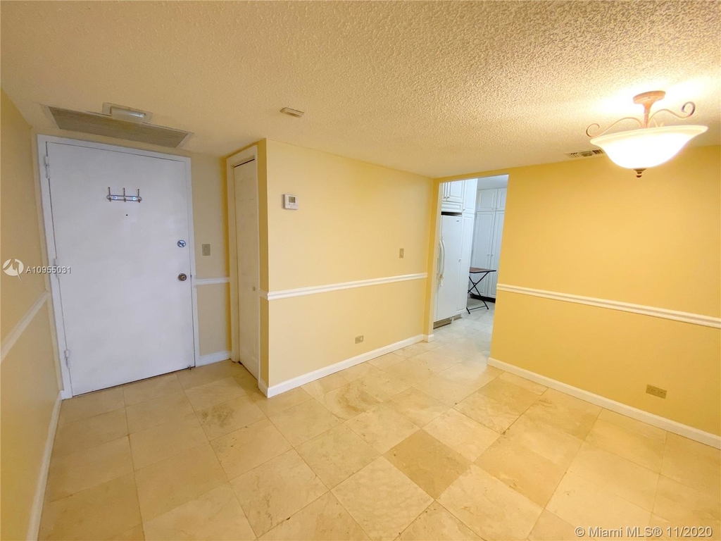 6039 Collins Ave - Photo 1