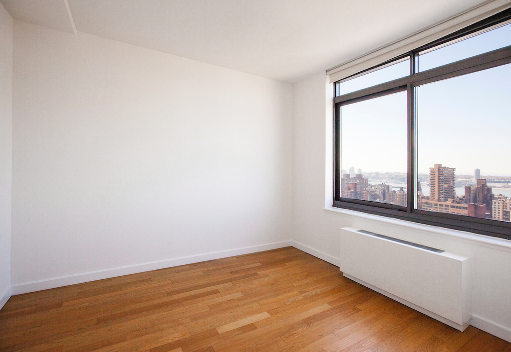 808 Columbus Avenue - Photo 5