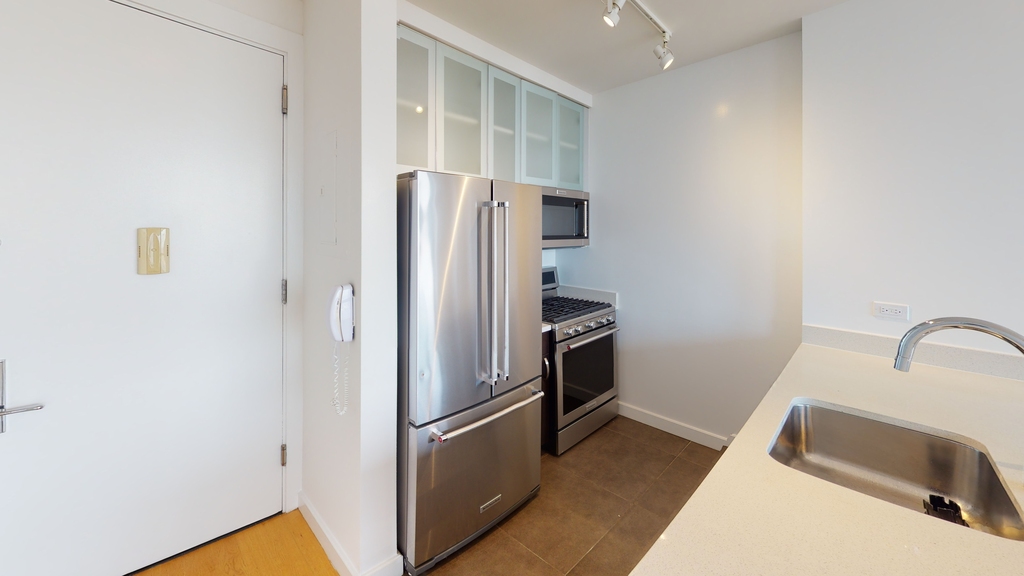 808 Columbus Avenue - Photo 6