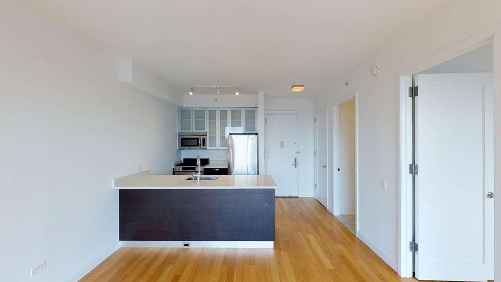 808 Columbus Avenue - Photo 8