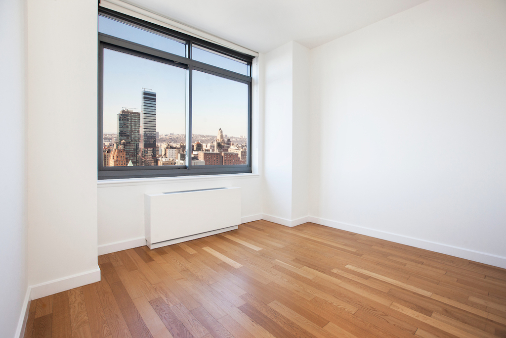 808 Columbus Avenue - Photo 2