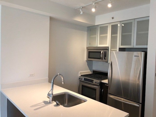 808 Columbus Avenue - Photo 4