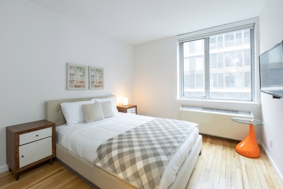 120 West 21st Street - Photo 10