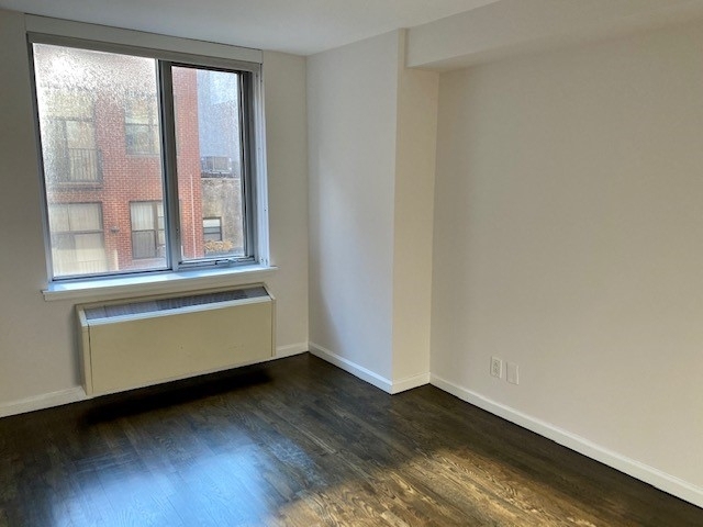 120 West 21st Street - Photo 3