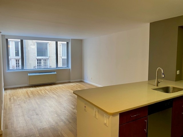 120 West 21st Street - Photo 9