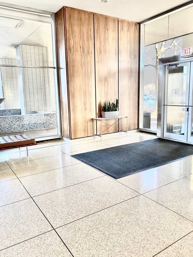 3600 North Lake Shore Drive - Photo 3