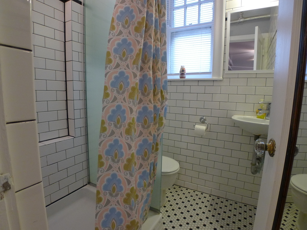 648 Hinman Avenue - Photo 10