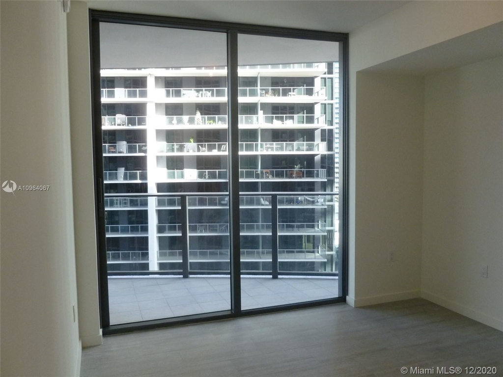 1000 Brickell Plz - Photo 5