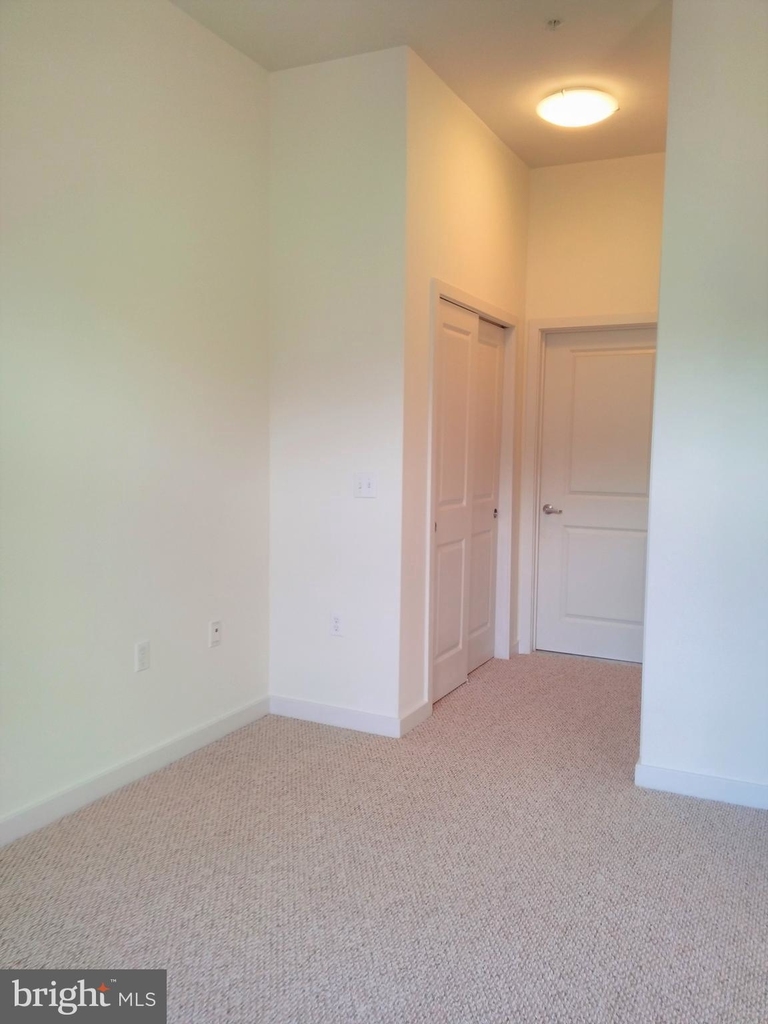 1209 N Charles Street - Photo 11