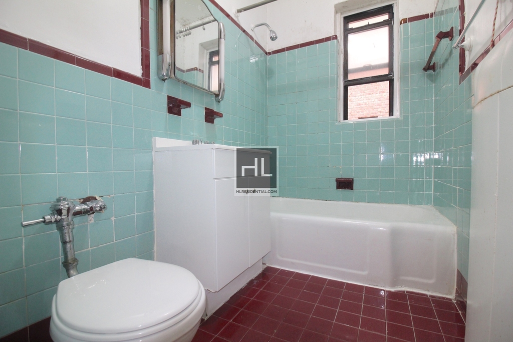 359 Ovington Avenue - Photo 9