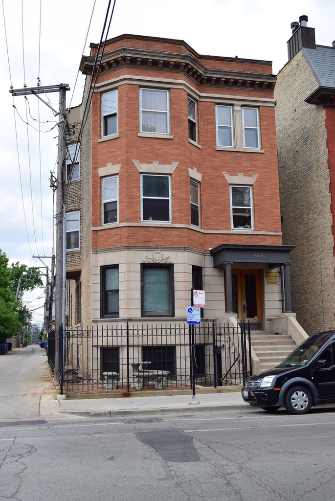 615 West Armitage Avenue - Photo 0