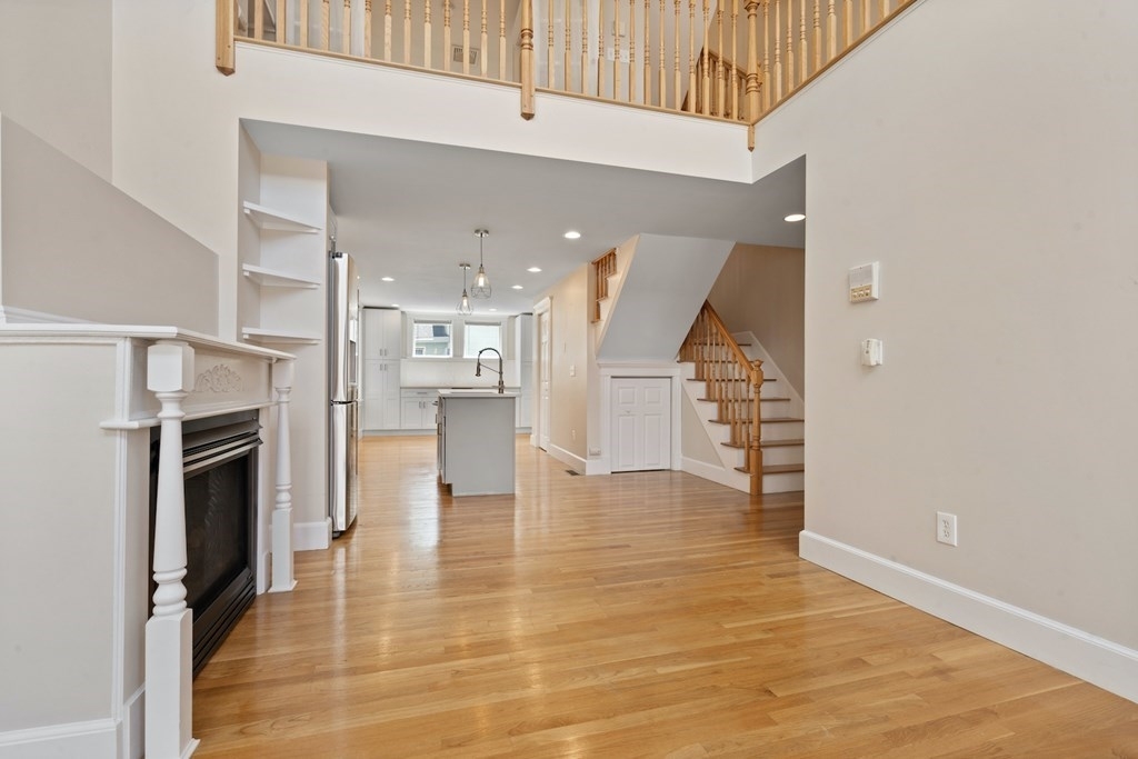 124 Bunker Hill St - Photo 4