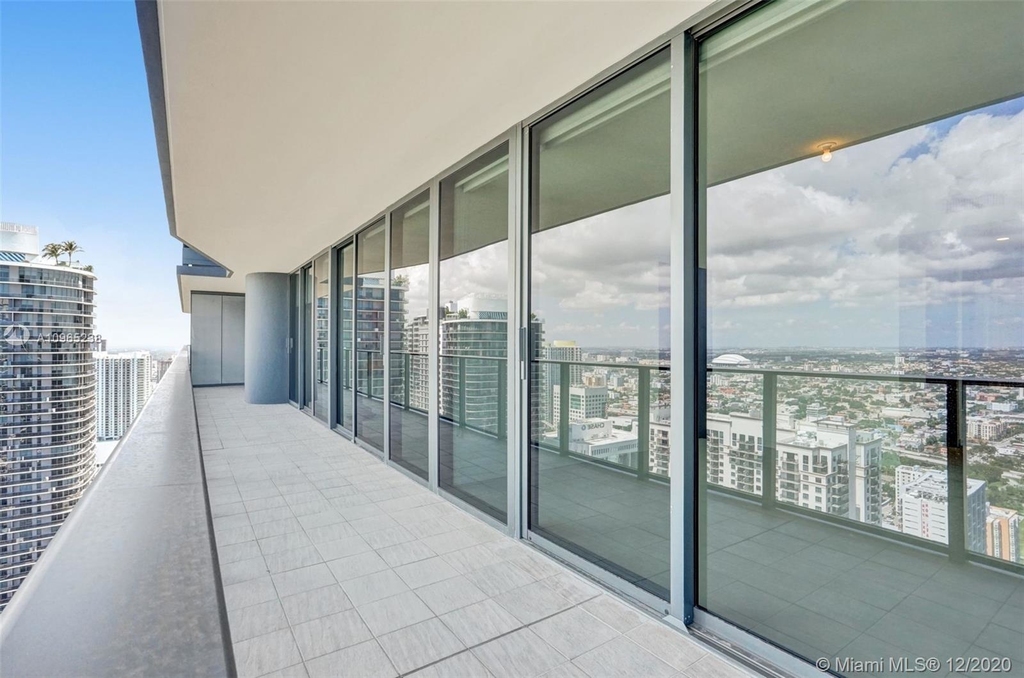 1000 Brickell Plz - Photo 27