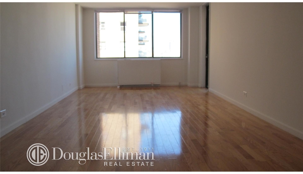 300 Mercer St - Photo 11