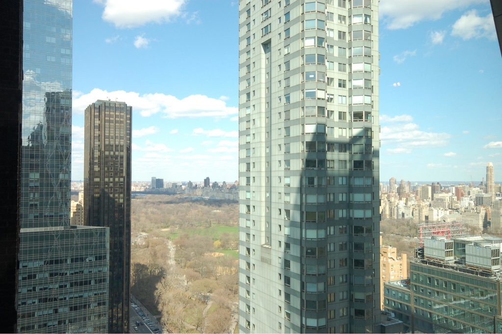 322 W 57th St - Photo 6