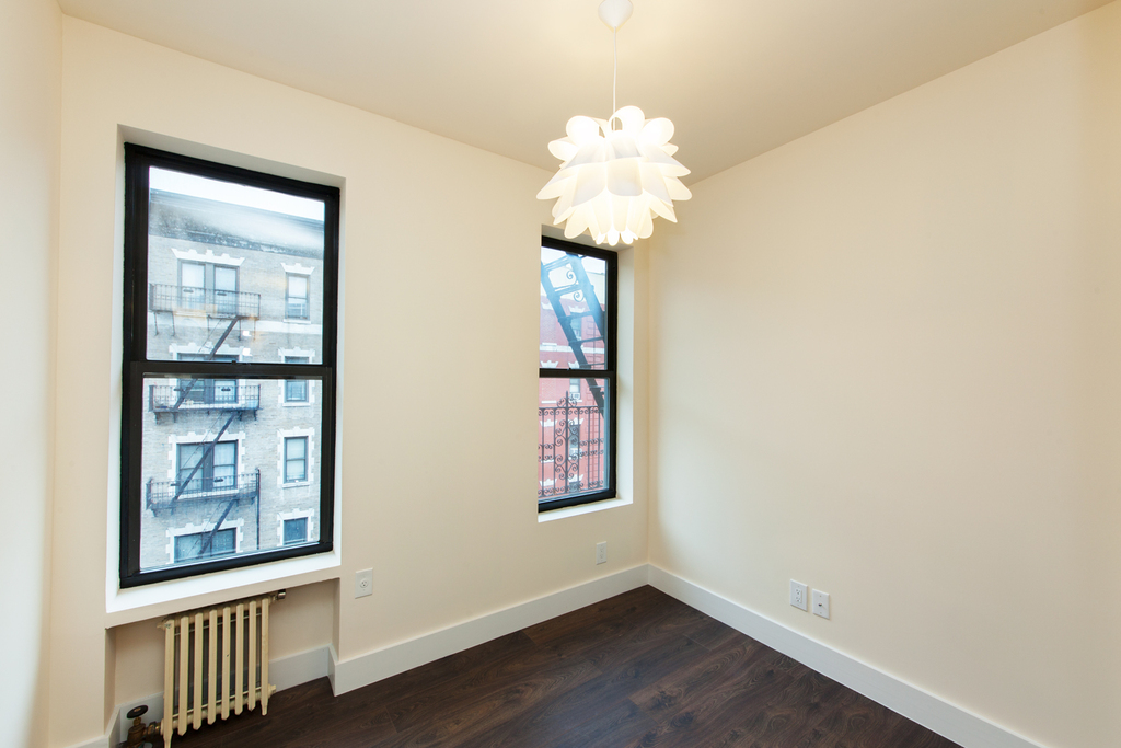 531 West 151st Street - Photo 6