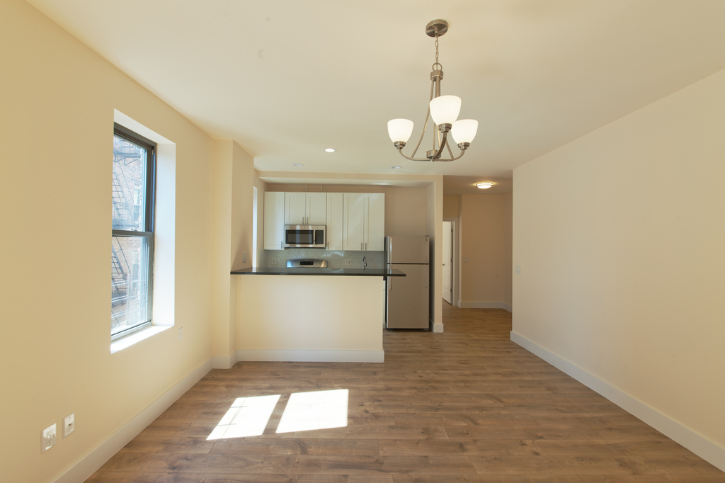 502 West 152nd Street - Photo 4