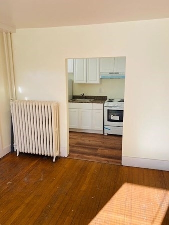 72 Marshall Street - Photo 3