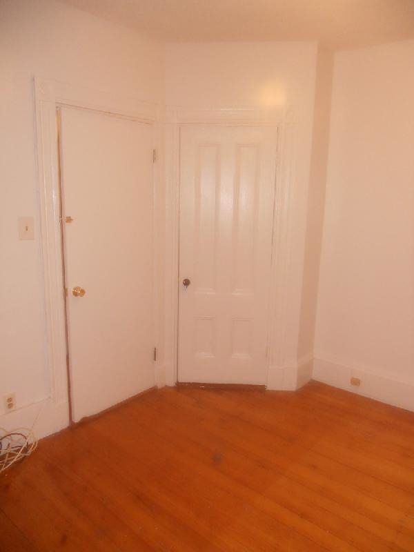 35 Sussex St. - Photo 9