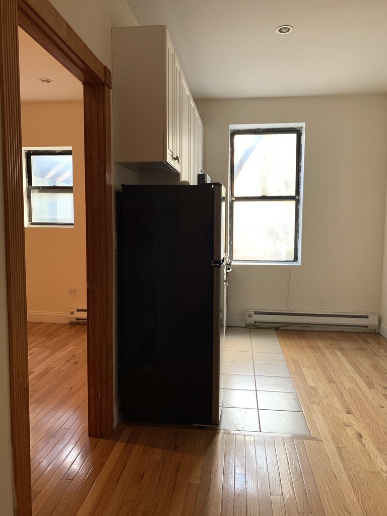 439 W 47th St  - Photo 1