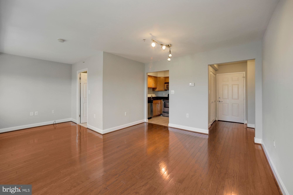 3611 38th Street Nw - Photo 2