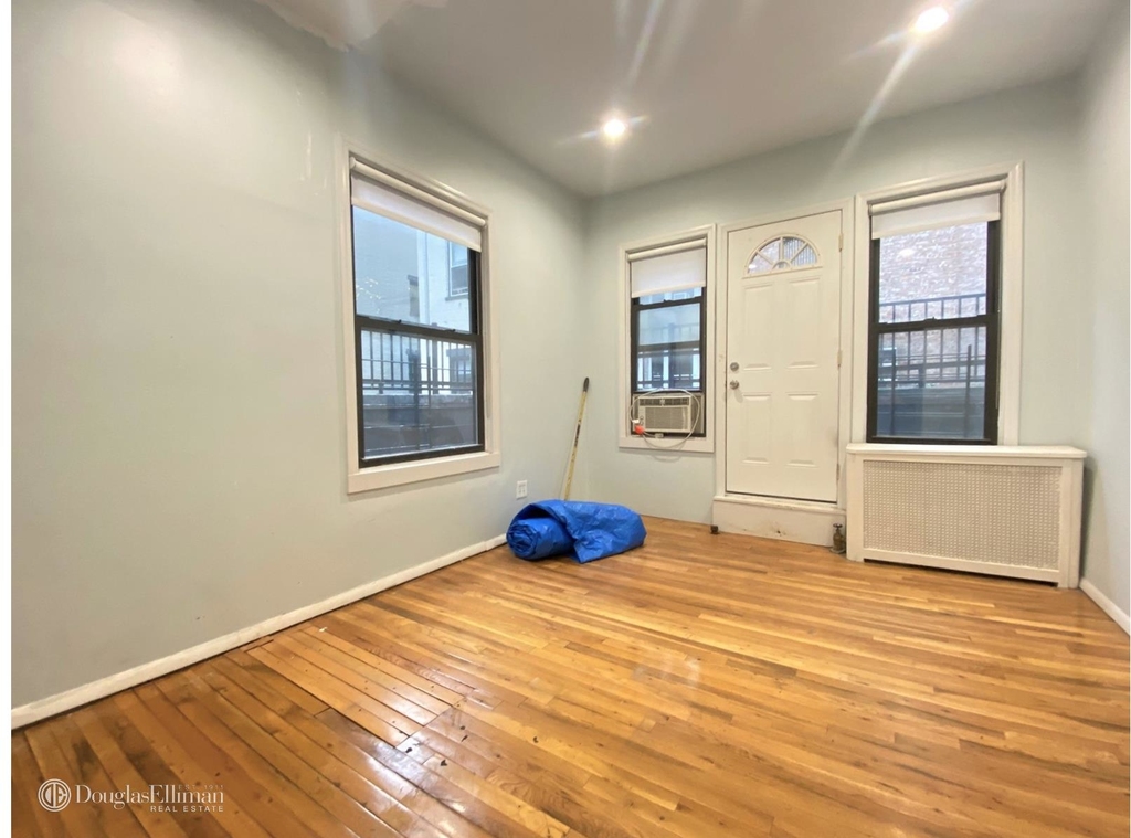 303 West 106th St - Photo 3