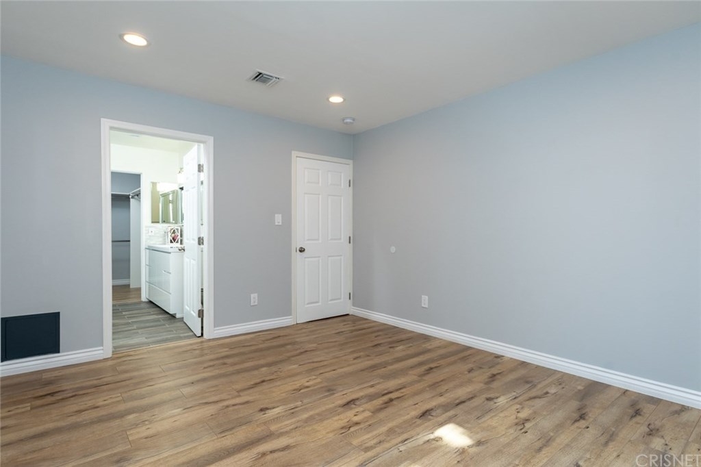 14431 Hatteras Street - Photo 18