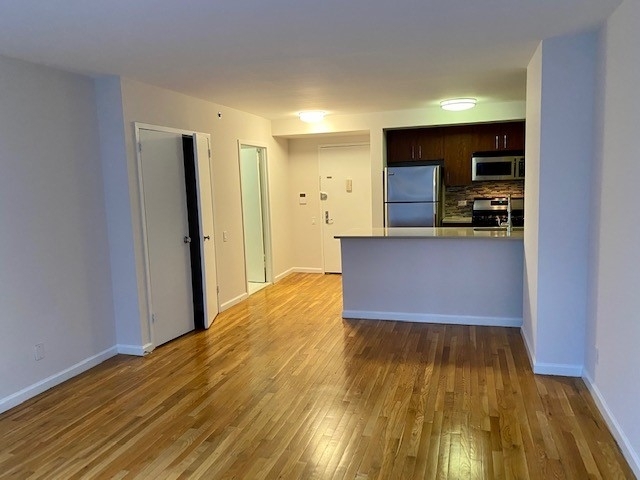 120 West 21st Street - Photo 5