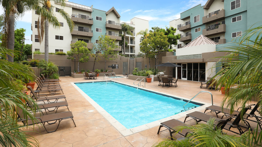 9400 La Tijera Blvd. - Photo 25