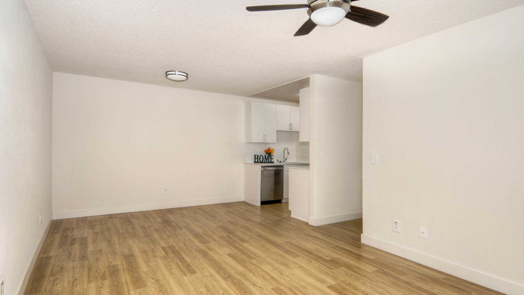 555 E. El Camino Real - Photo 4