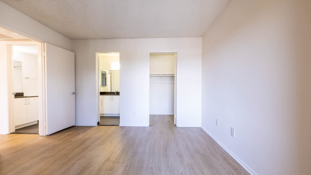 3500 Hathaway Ave. - Photo 17