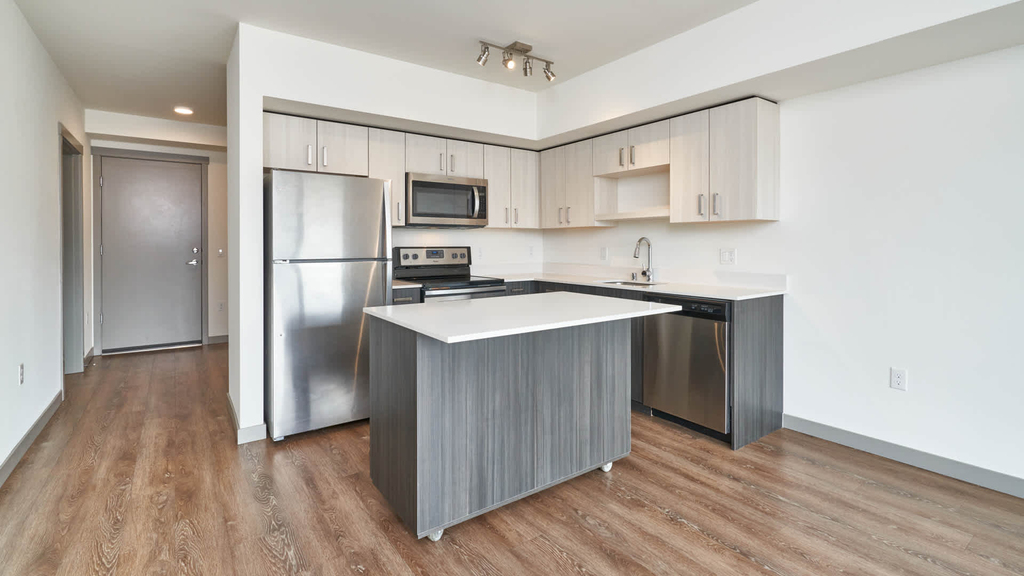 10720 5th Ave Ne - Photo 4