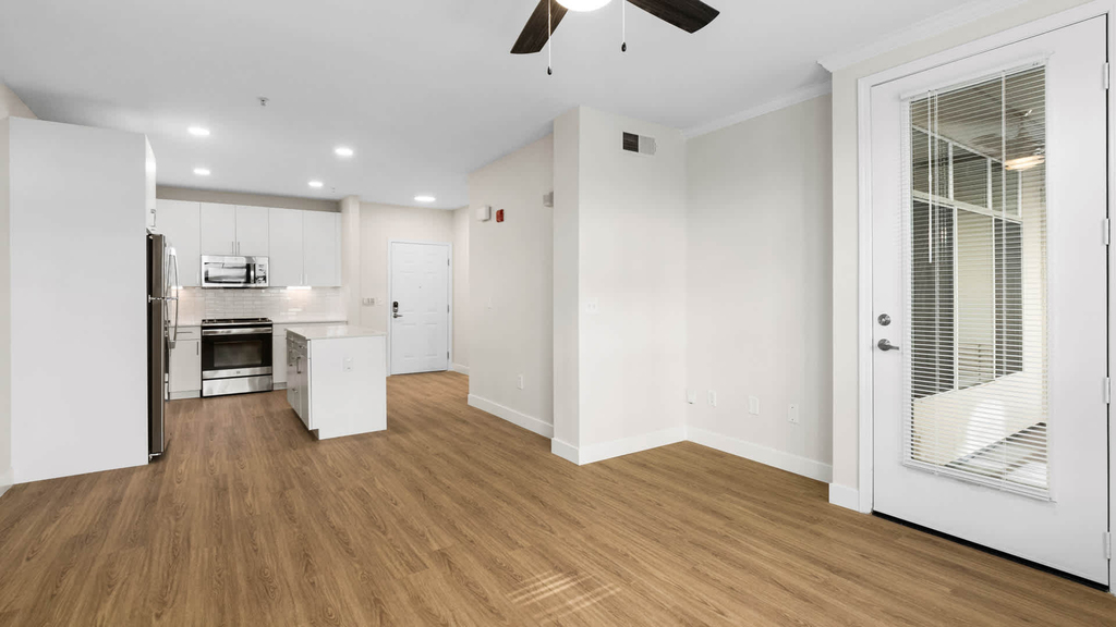 1101 Park Pl. - Photo 7