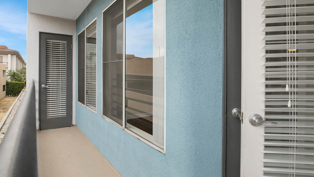 4920 Van Nuys Blvd - Photo 10