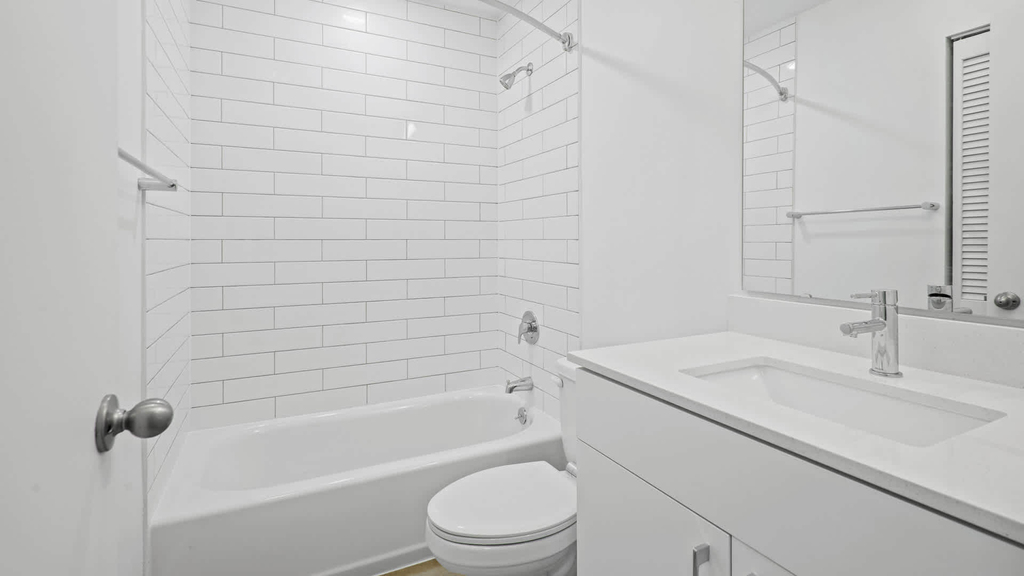 1080 Carolan Avenue - Photo 13