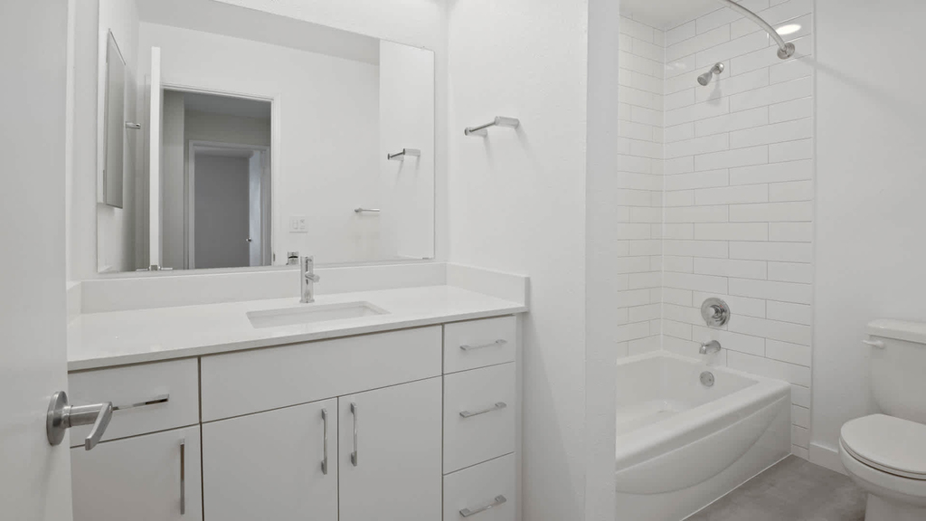 1080 Carolan Avenue - Photo 36
