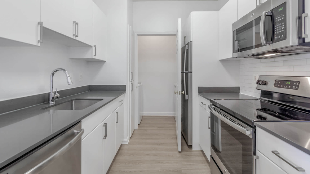 3700 Richmond Hwy - Photo 4