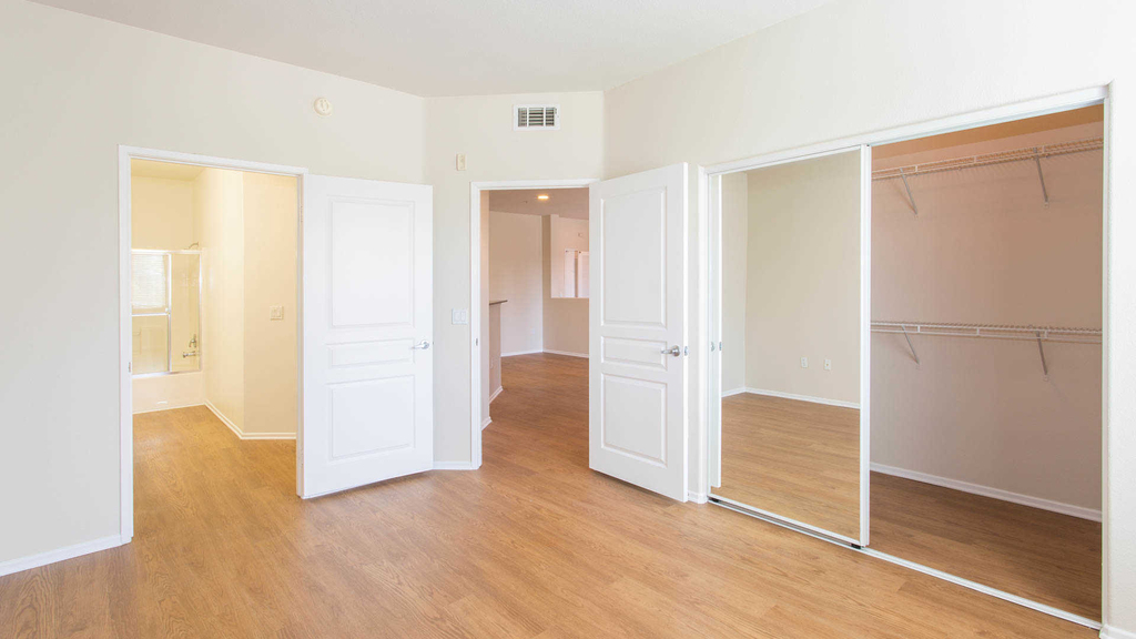 6150 De Soto Avenue - Photo 25