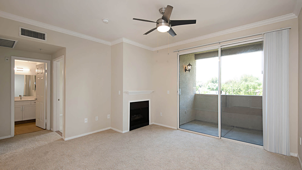 24905 Magic Mountain Parkway - Photo 14