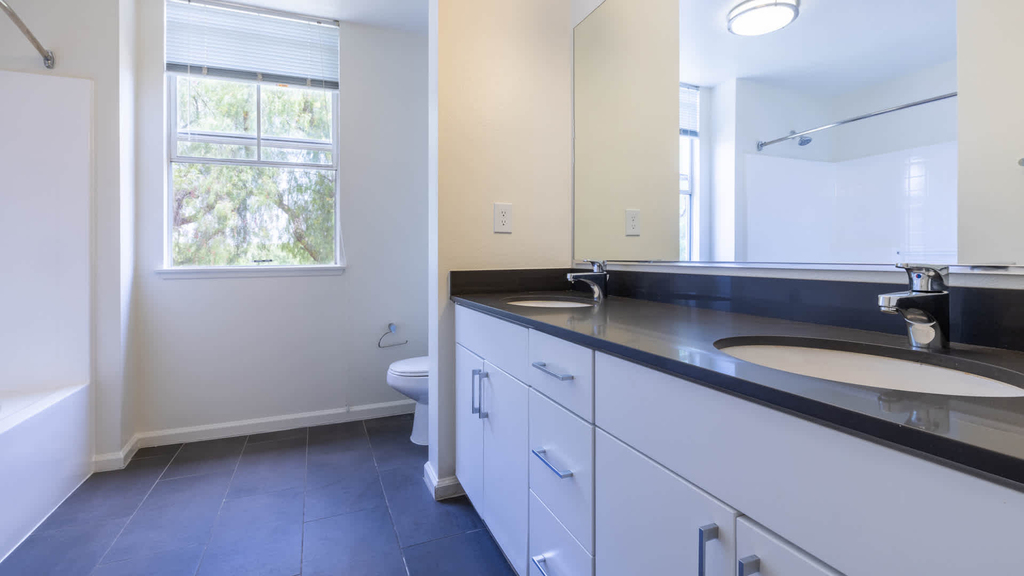 24905 Magic Mountain Parkway - Photo 20