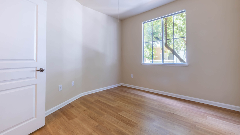 24905 Magic Mountain Parkway - Photo 69