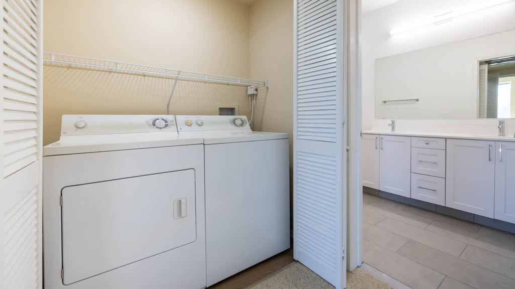 24905 Magic Mountain Parkway - Photo 83