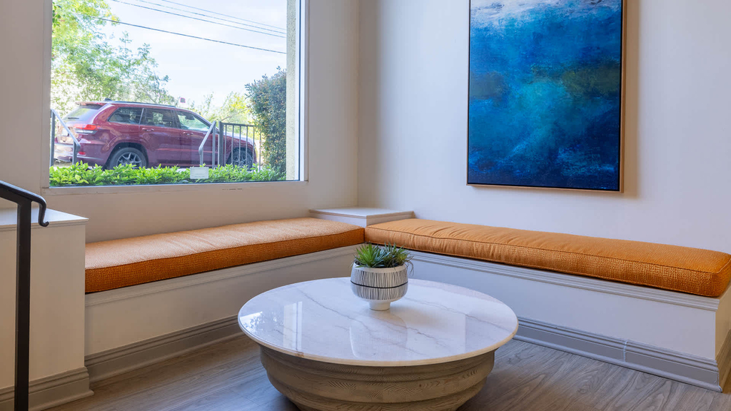 23100 Avenue San Luis - Photo 1