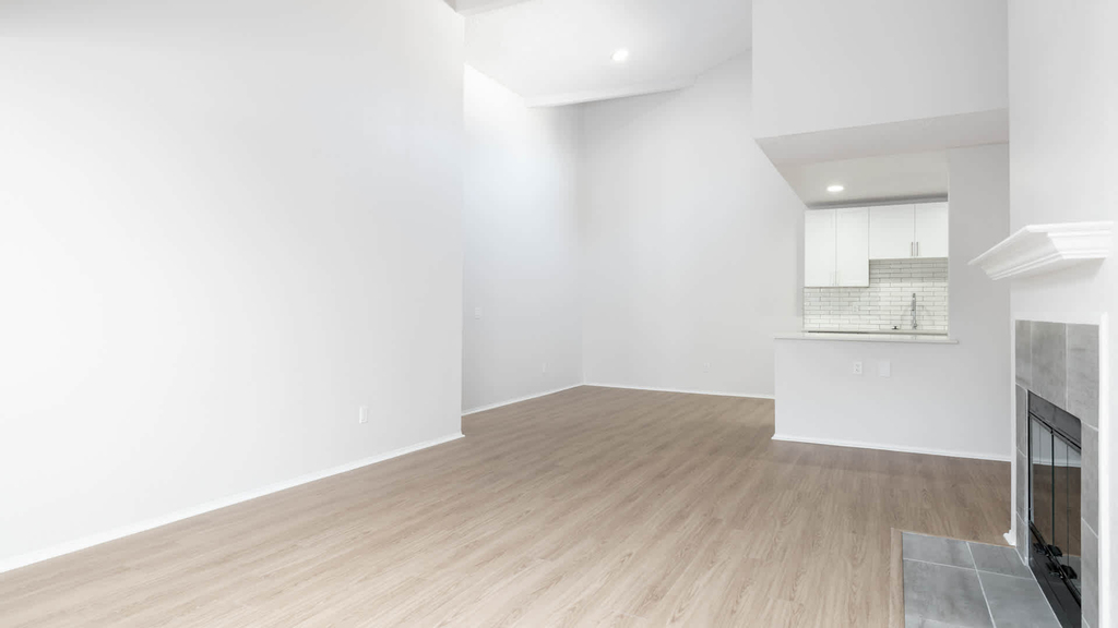 9904 Kika Court - Photo 6