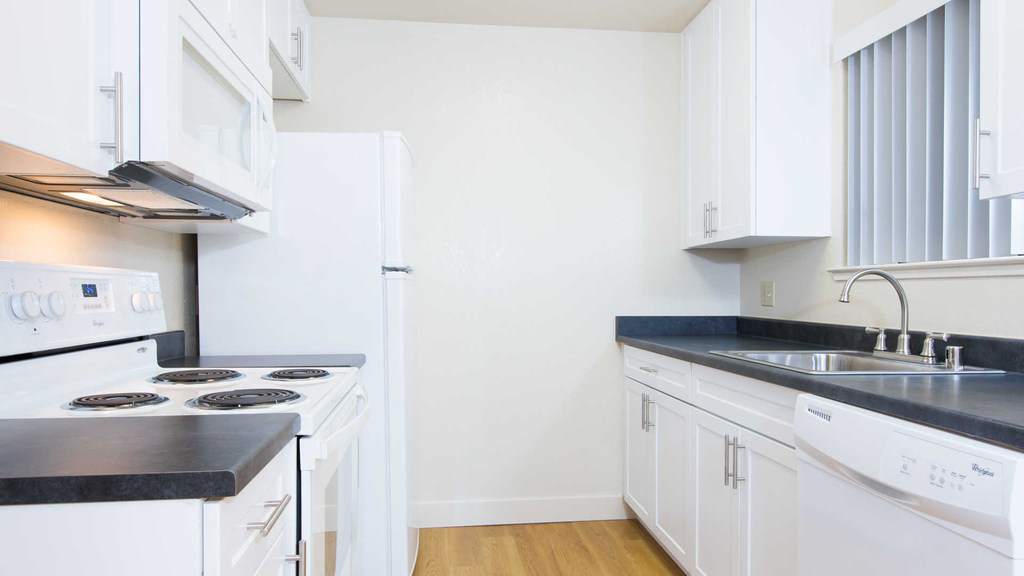 34655 Skylark Drive - Photo 2