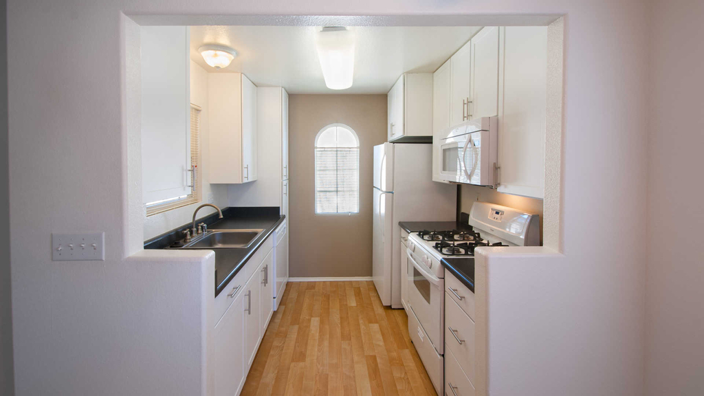 12435 Heatherton Court - Photo 2
