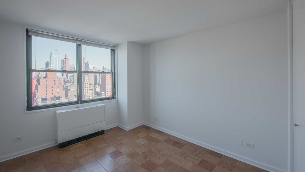 240 East 27th Street - Photo 25